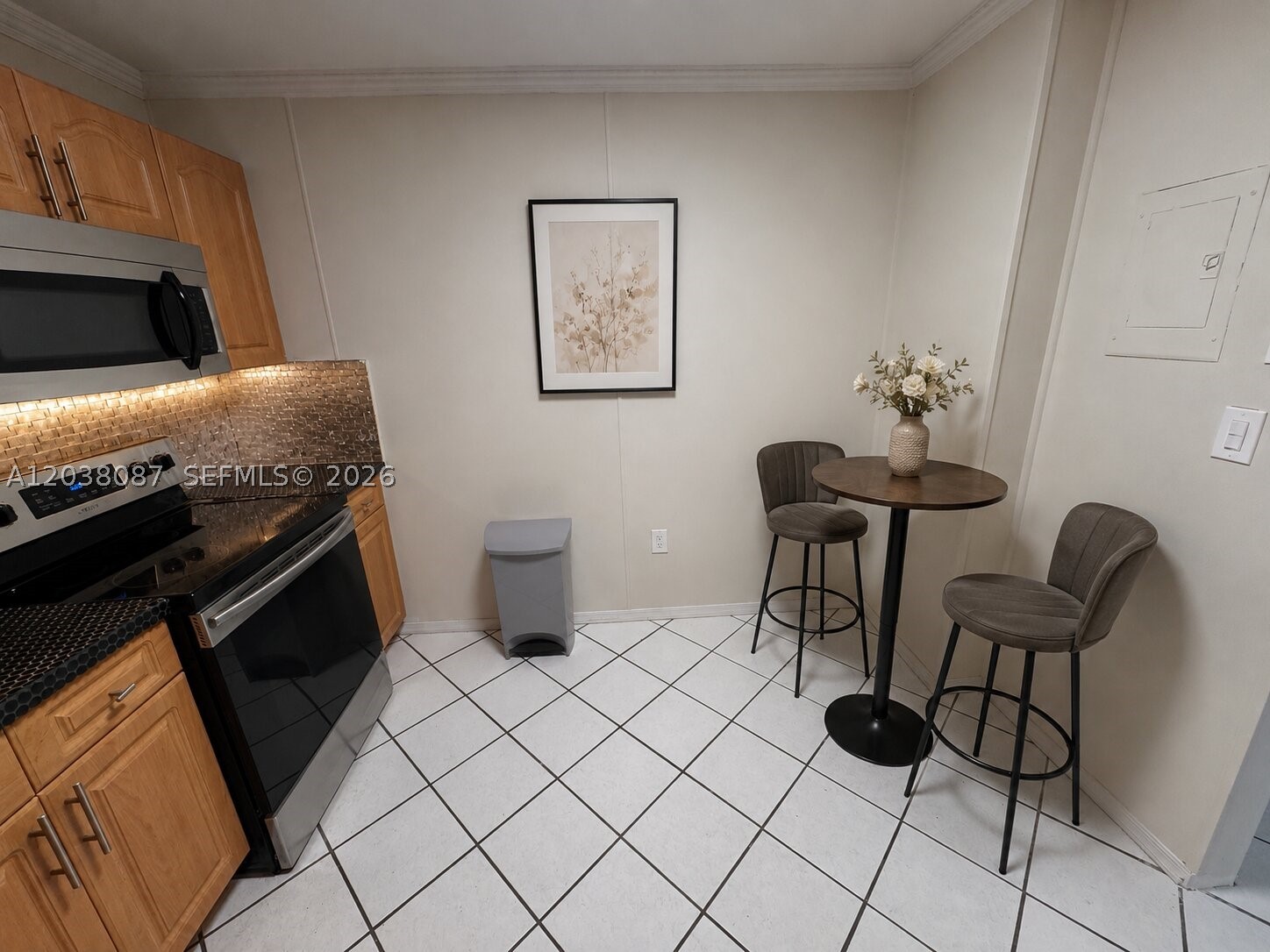 COMMODORE PLAZA CONDO - Residential