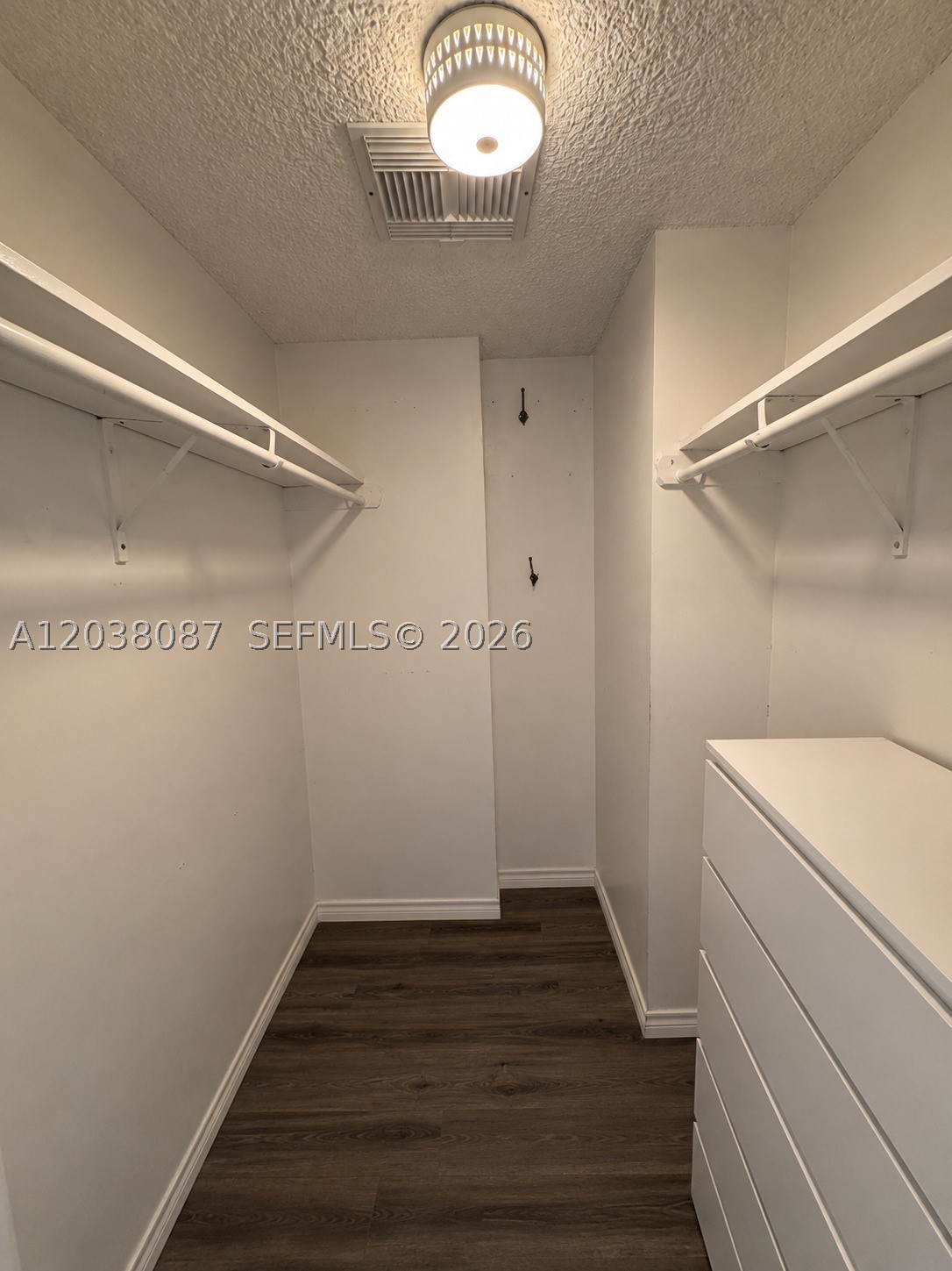 COMMODORE PLAZA CONDO - Residential