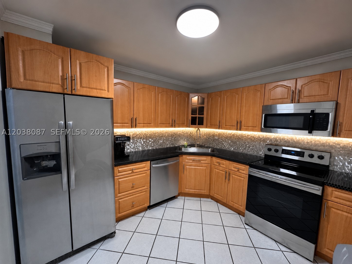 COMMODORE PLAZA CONDO - Residential