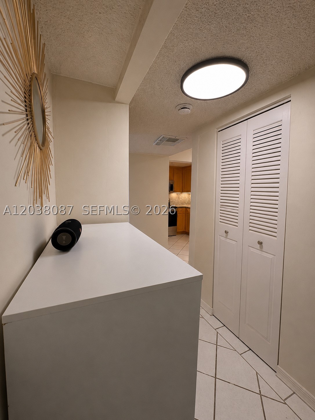 COMMODORE PLAZA CONDO - Residential
