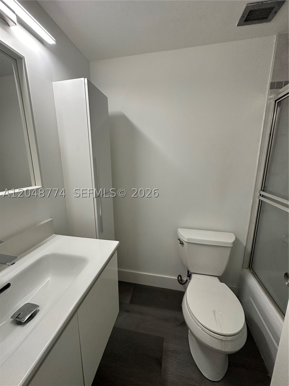 PARKVIEW POINT CONDO - Residential Lease