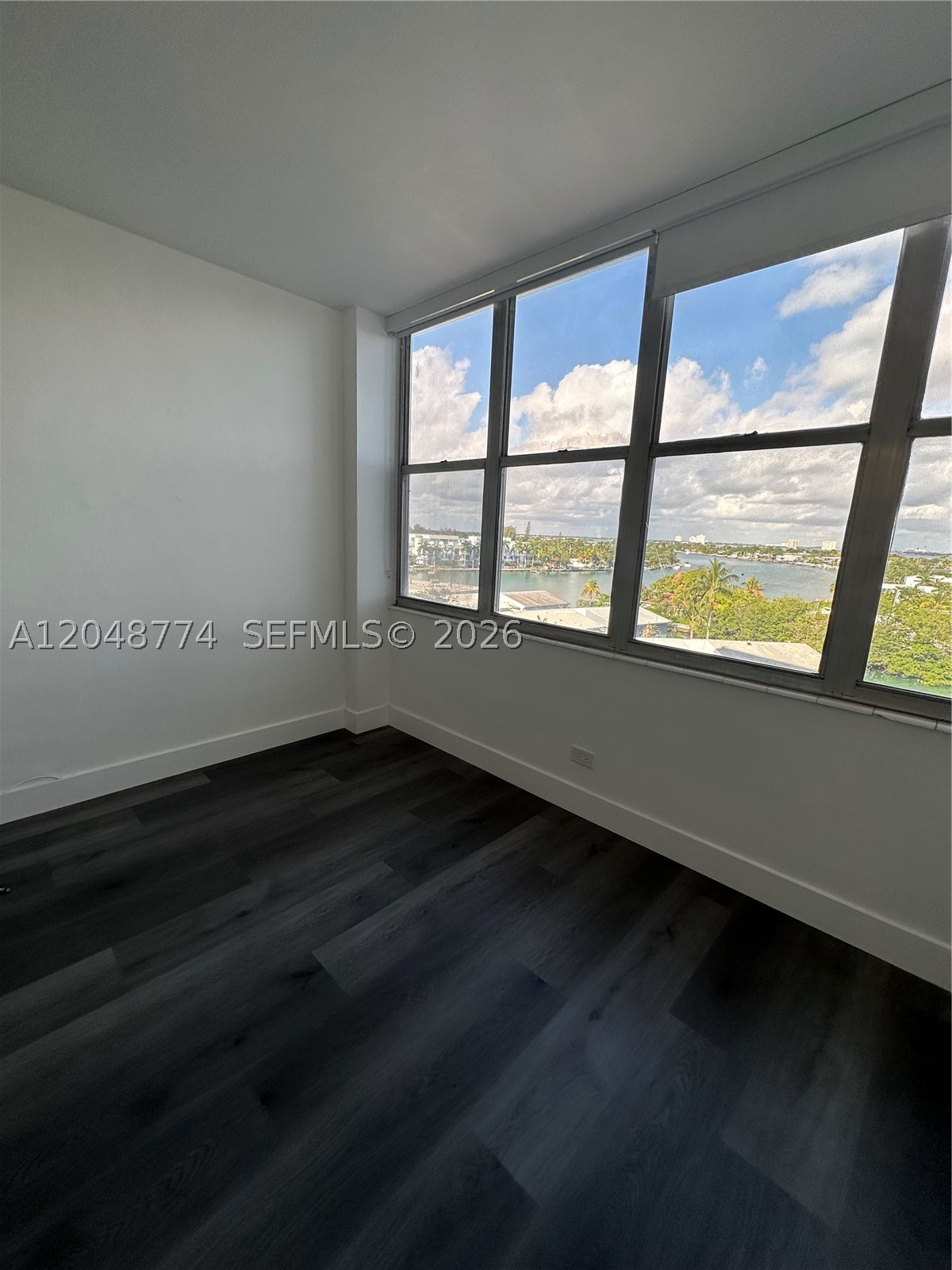 PARKVIEW POINT CONDO - Residential Lease
