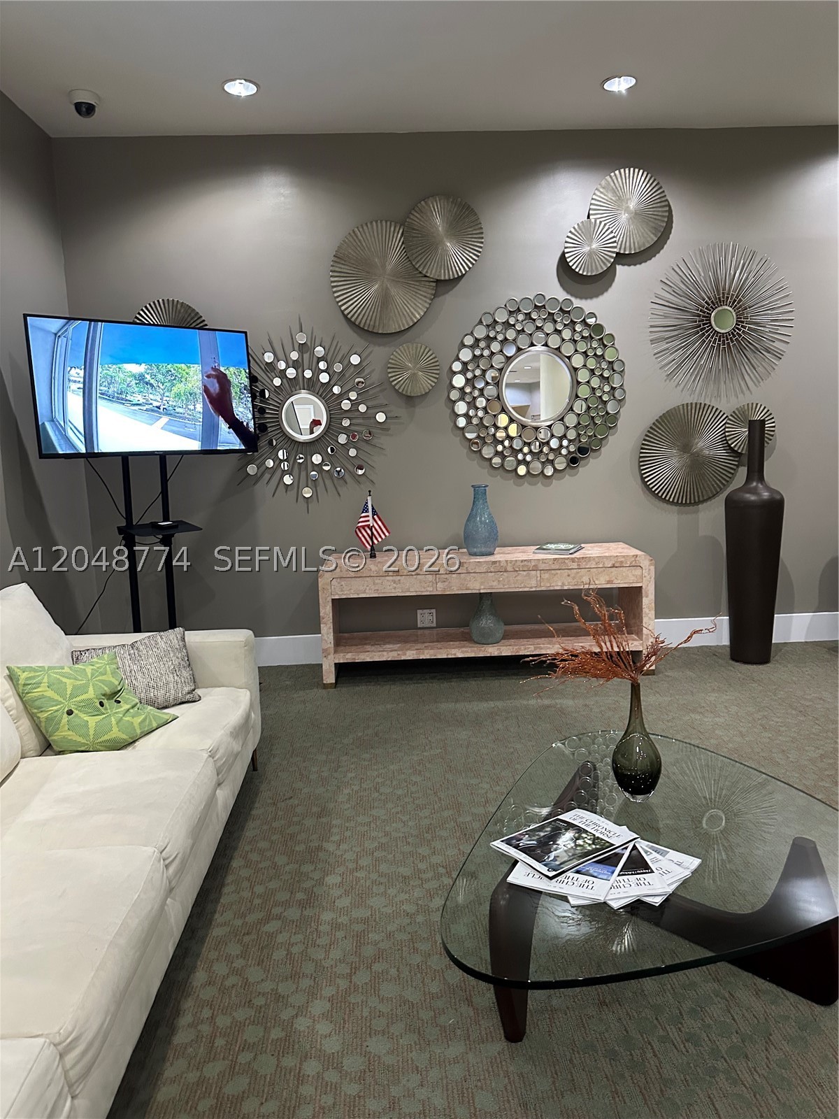 PARKVIEW POINT CONDO - Residential Lease