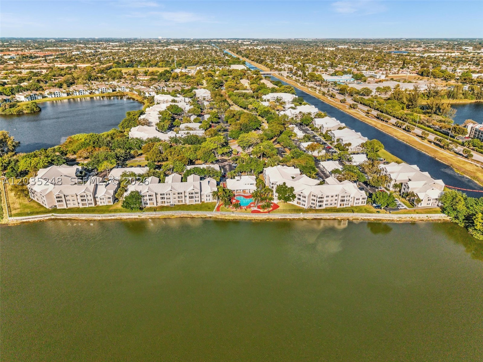 LAKEVIEW CLUB CONDO - Residential Lease