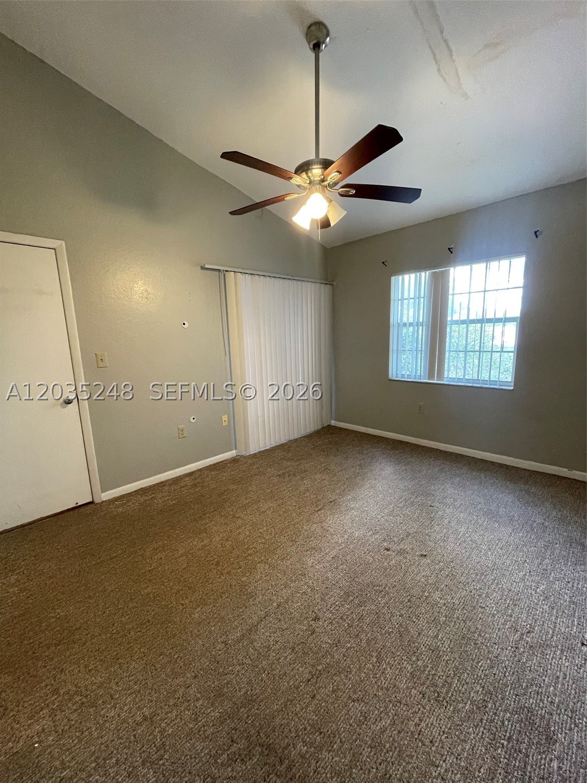 LAKEVIEW CLUB CONDO - Residential Lease