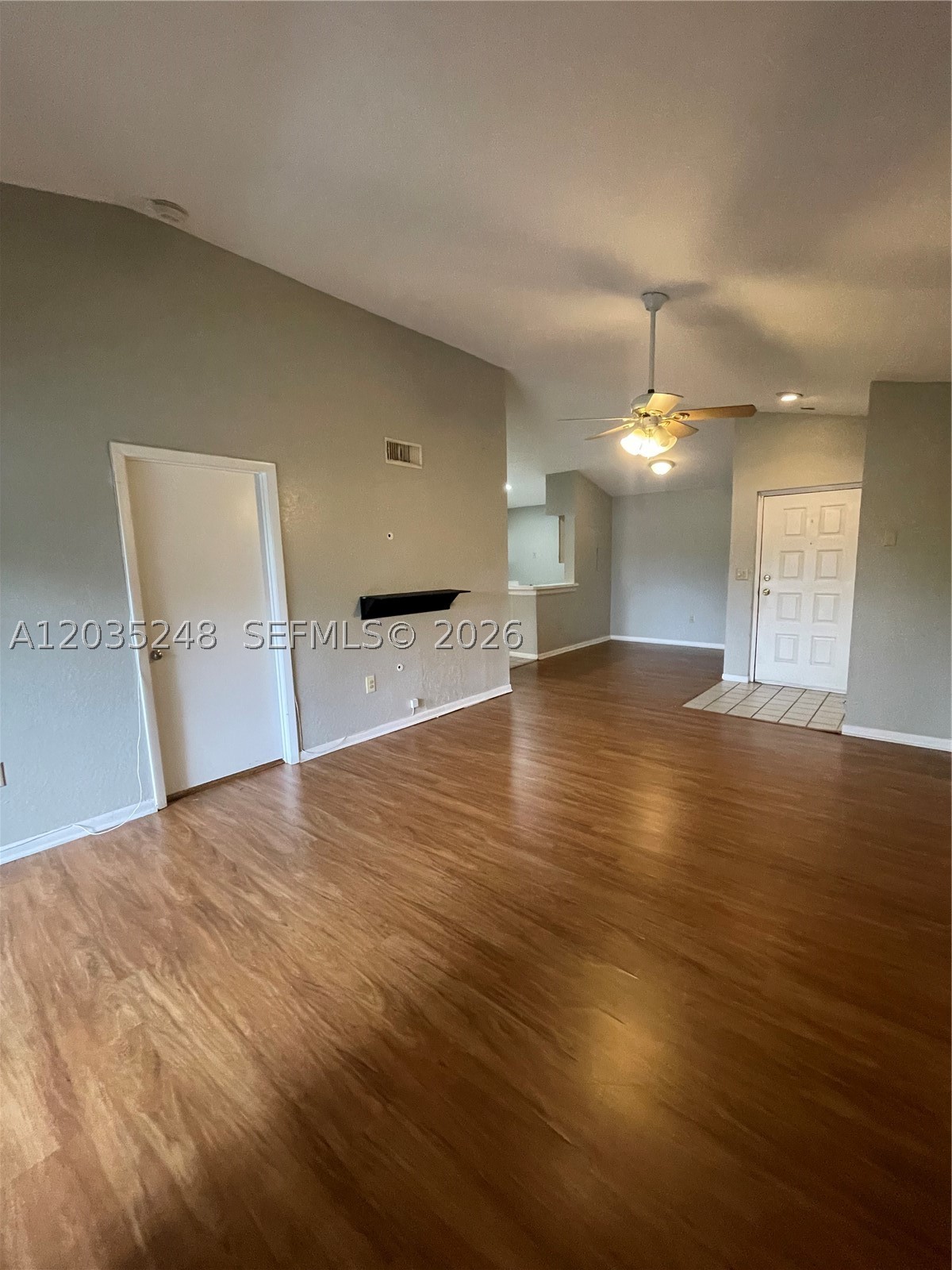 LAKEVIEW CLUB CONDO - Residential Lease