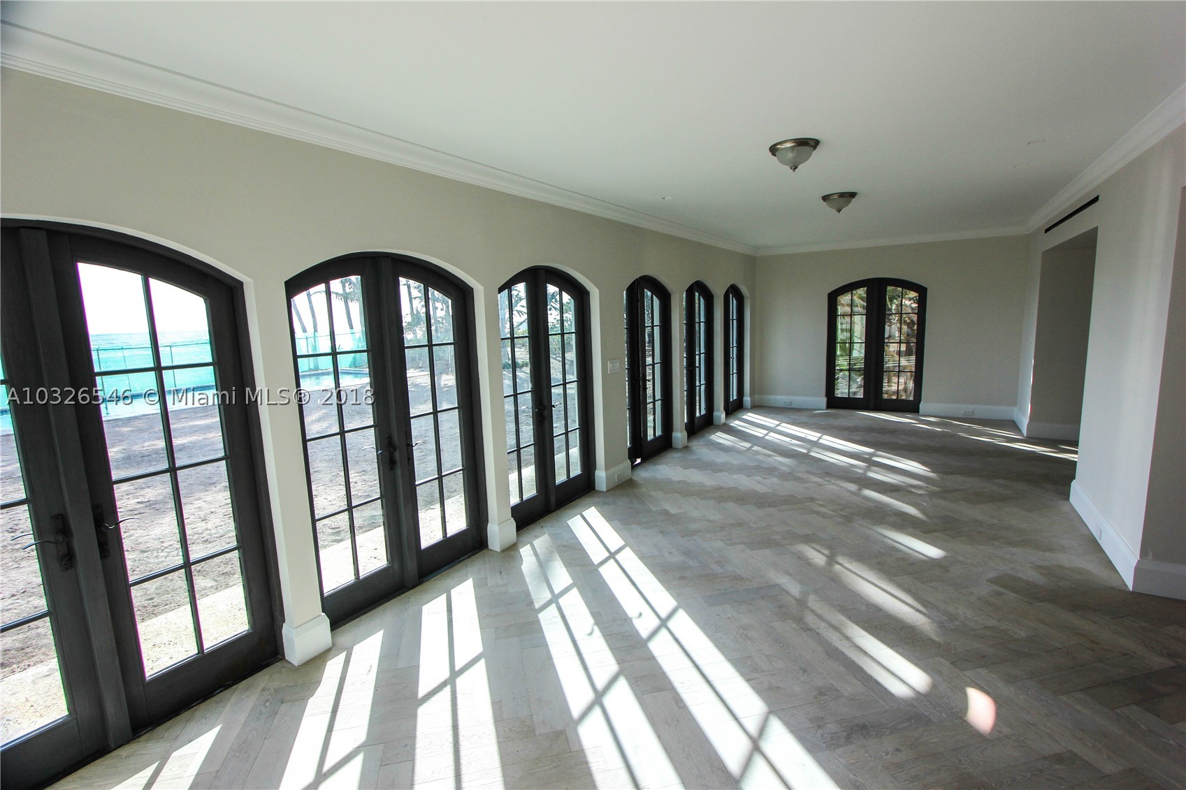 GOLDEN BEACH SEC C - Residential