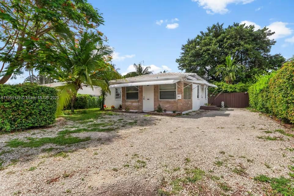 Welcome to this beautifully maintained 2 bedroom One bath with a den Miami Shores gem a turnkey, making it a rare find for both investors and homeowners seeking a profitable short-term rental opportunity. Situated on anoversized 6,480 sqft lot. Minutes from Miami´s hottest attractions-Miami Beach-this property combines prime location, strong income performance, and immediate usability. Highlights: large private backyard with potential for pool or expansion central location east of I-95, shopping and beaches. OPEN HOUSE FEBRUARY 21TH FROM 2:00PM TO 4:00PM