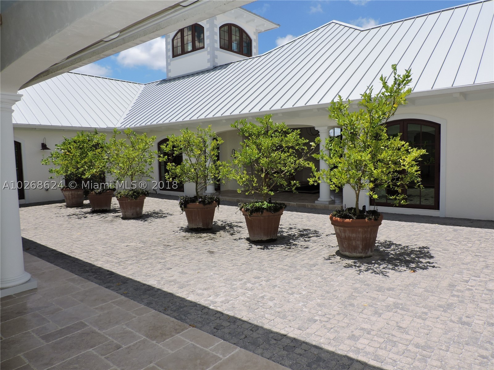 Redland Multi Folio 25 AC - Residential