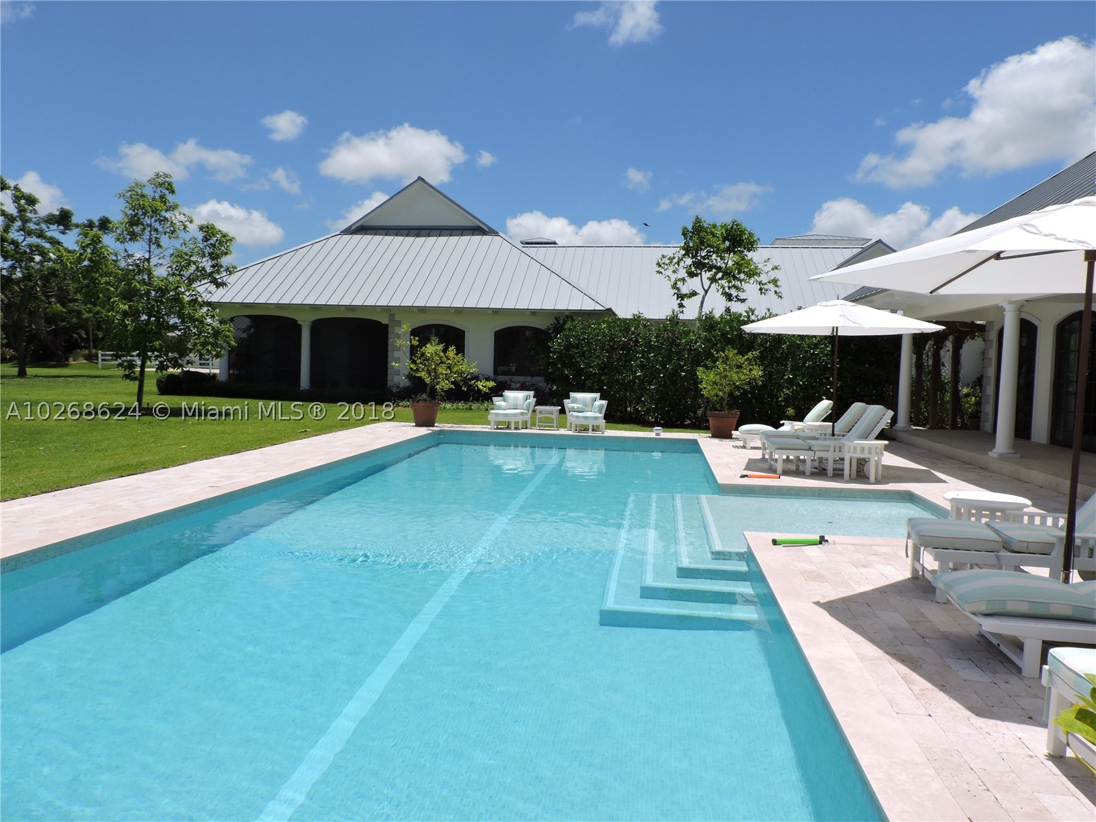 Redland Multi Folio 25 AC - Residential
