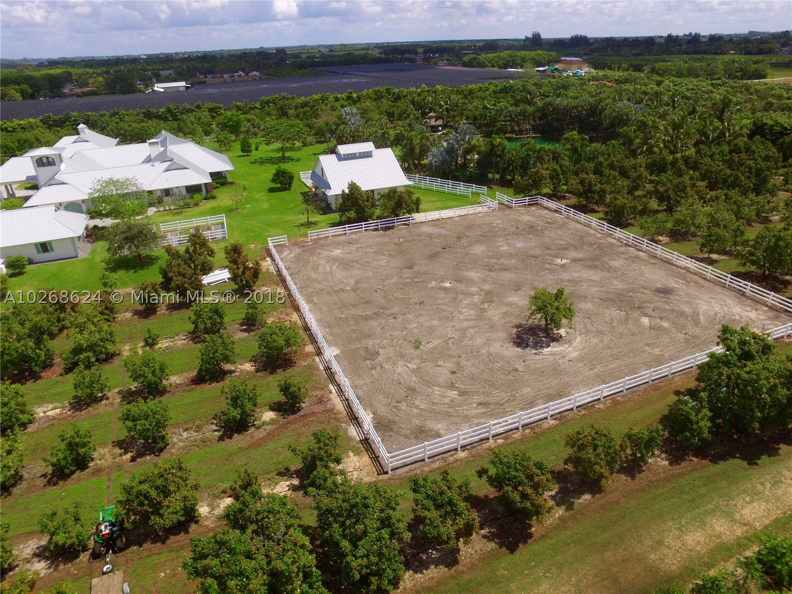 Redland Multi Folio 25 AC - Residential