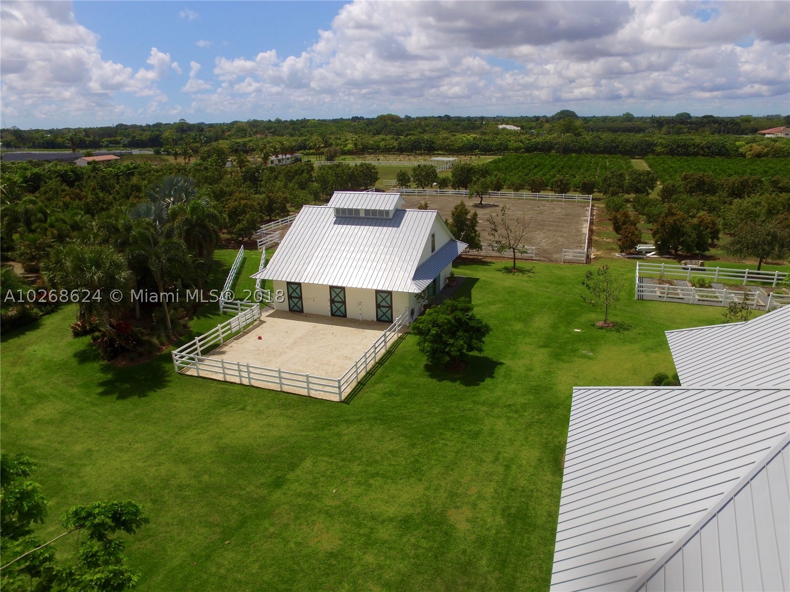 Redland Multi Folio 25 AC - Residential