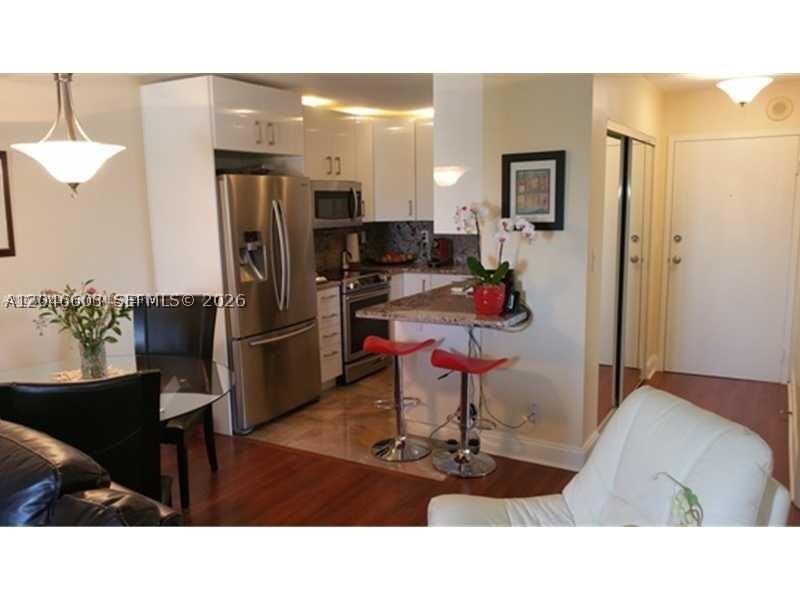 VICTORIA PARK TOWER CONDO - Residential