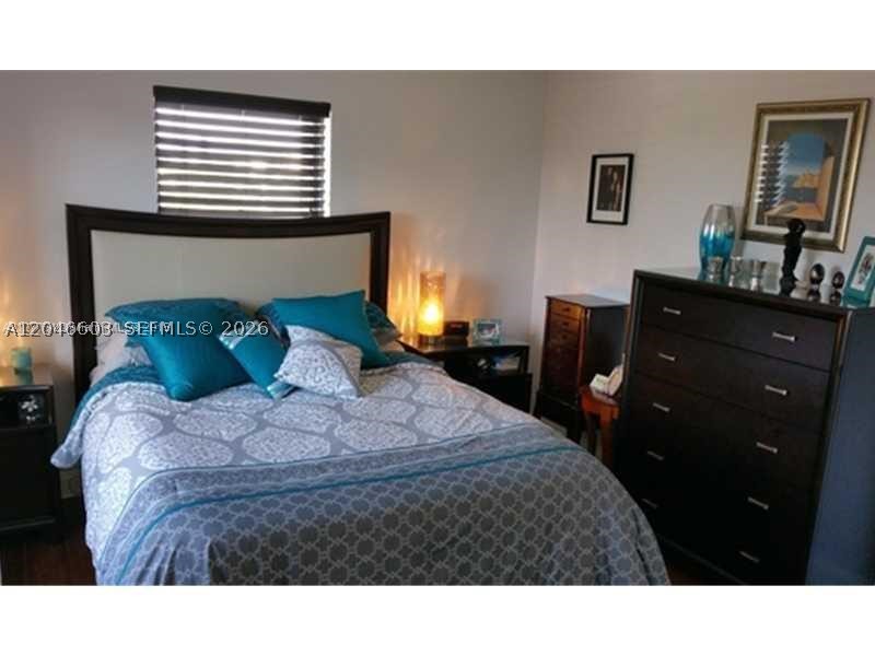 VICTORIA PARK TOWER CONDO - Residential