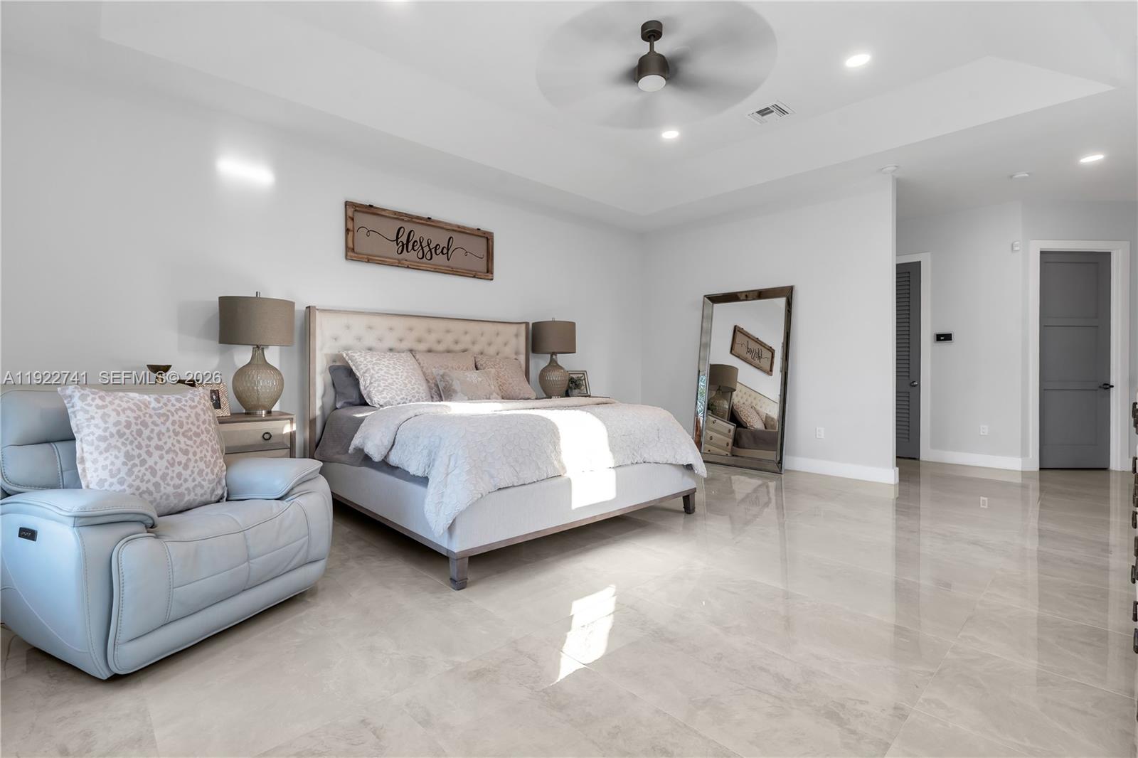 SILVER PALM CITY - Residential