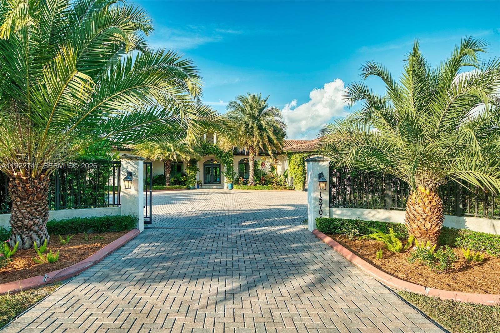 SILVER PALM CITY - Residential