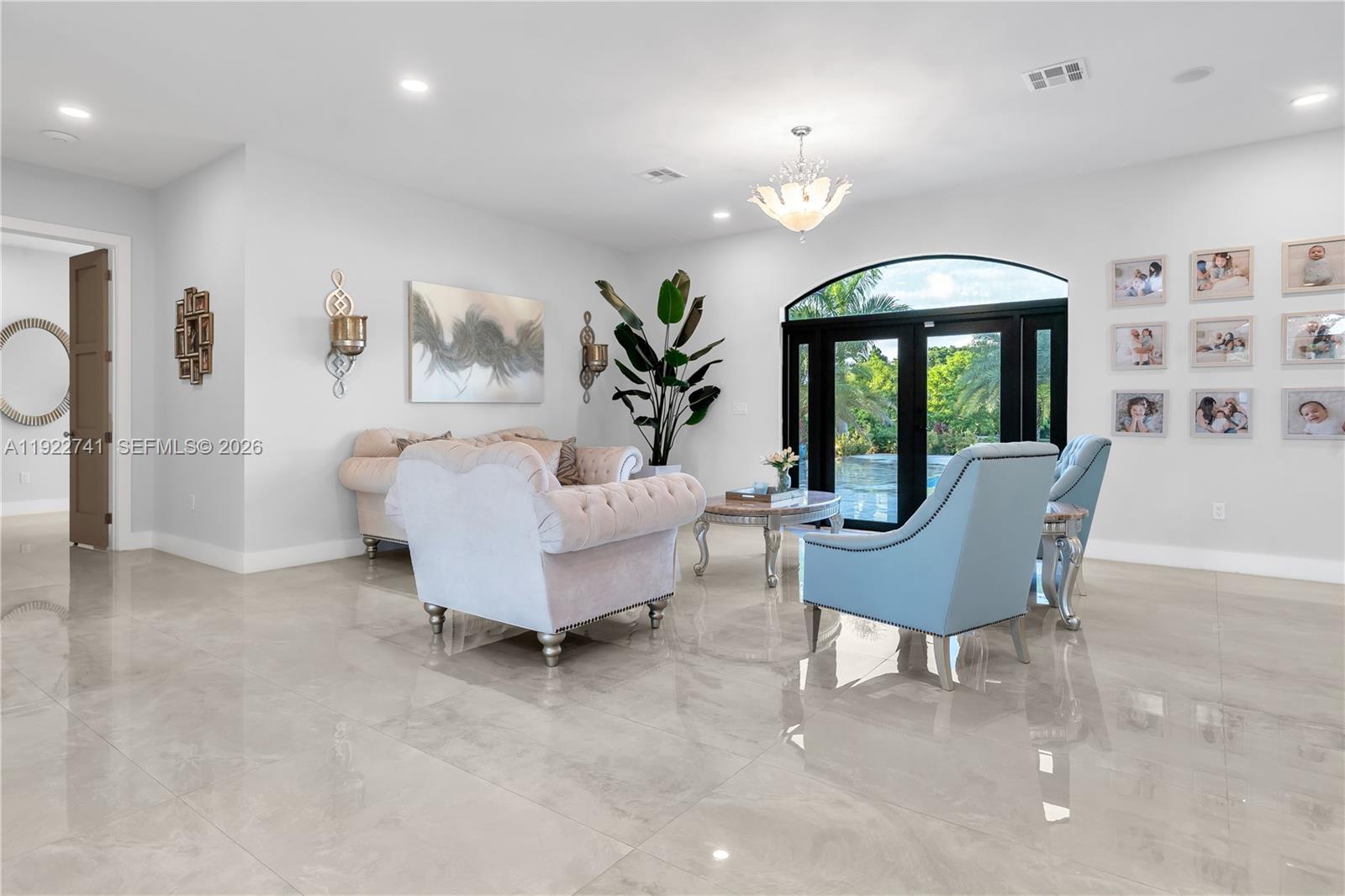 SILVER PALM CITY - Residential