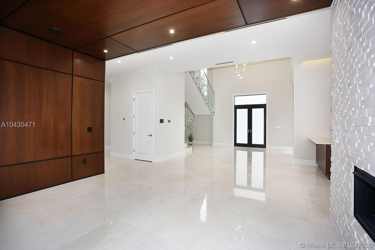 pinecrest - Residential