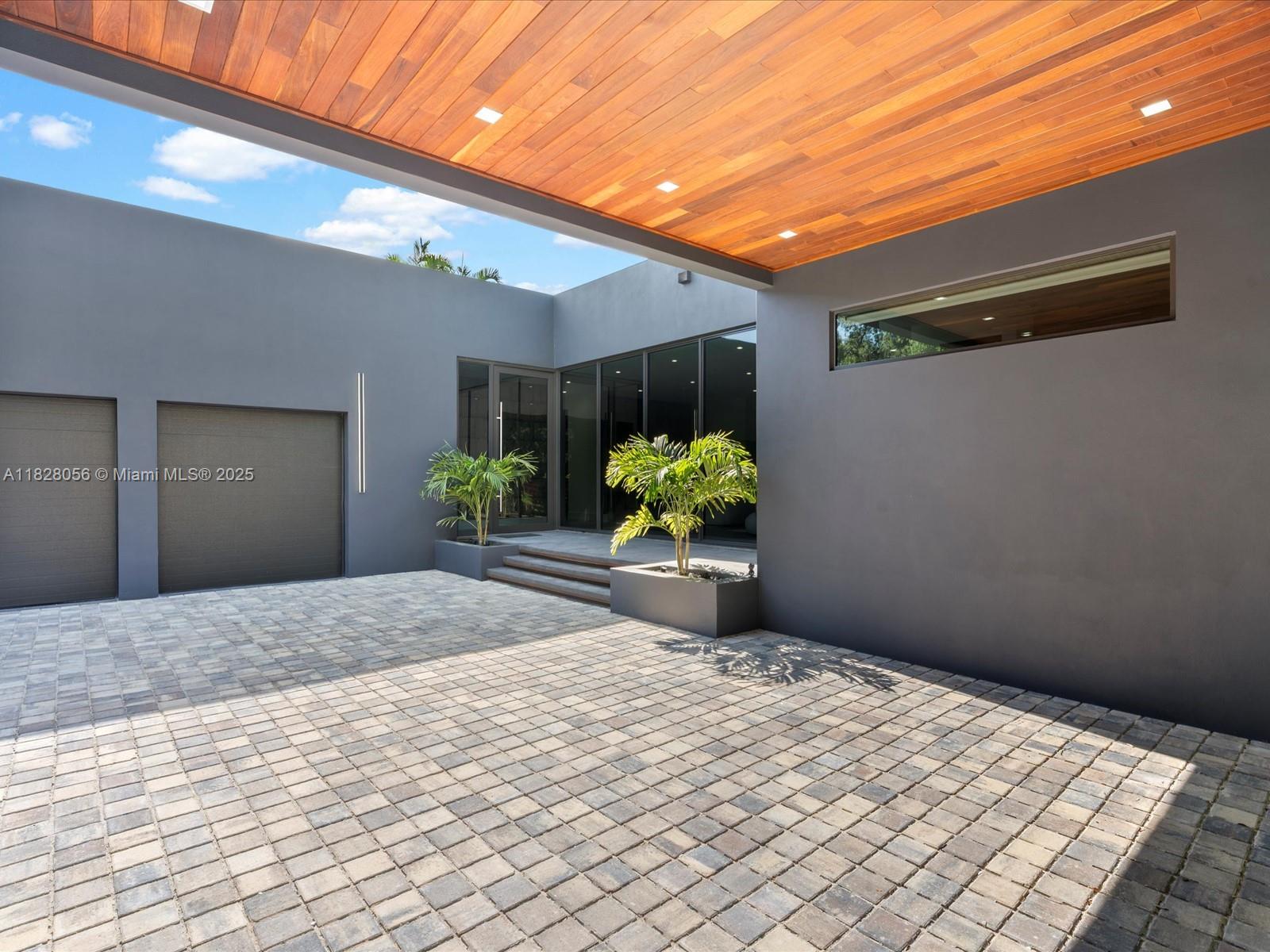 BISCAYNE HEIGHTS - Residential