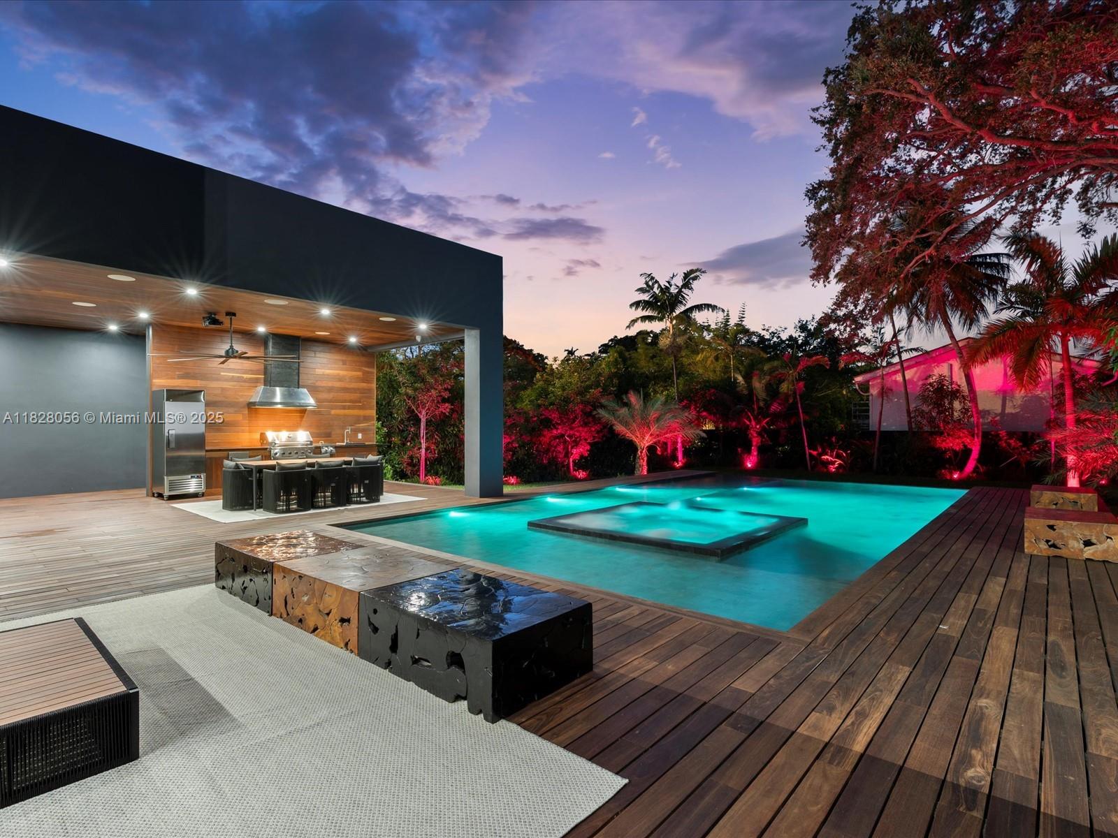 BISCAYNE HEIGHTS - Residential