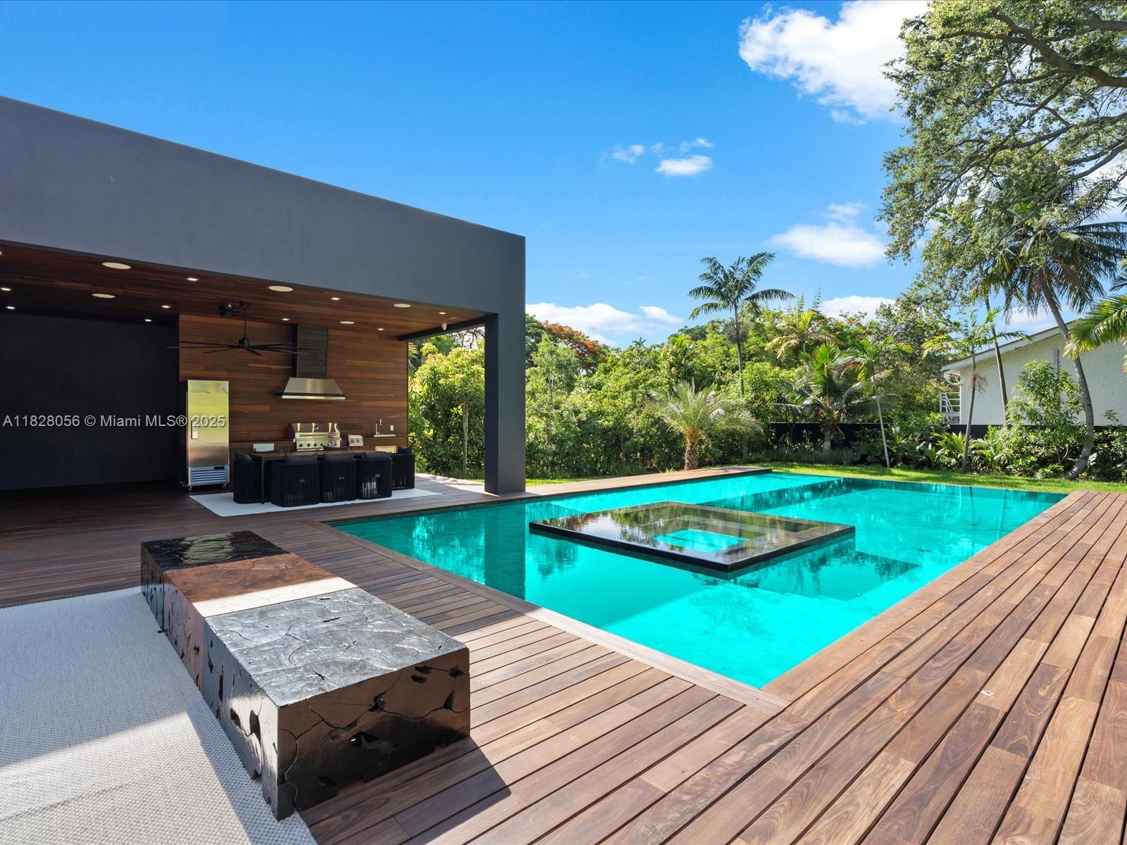 BISCAYNE HEIGHTS - Residential