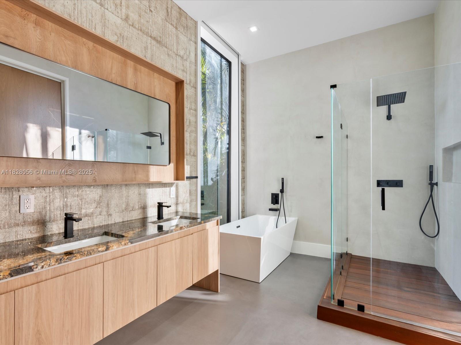BISCAYNE HEIGHTS - Residential