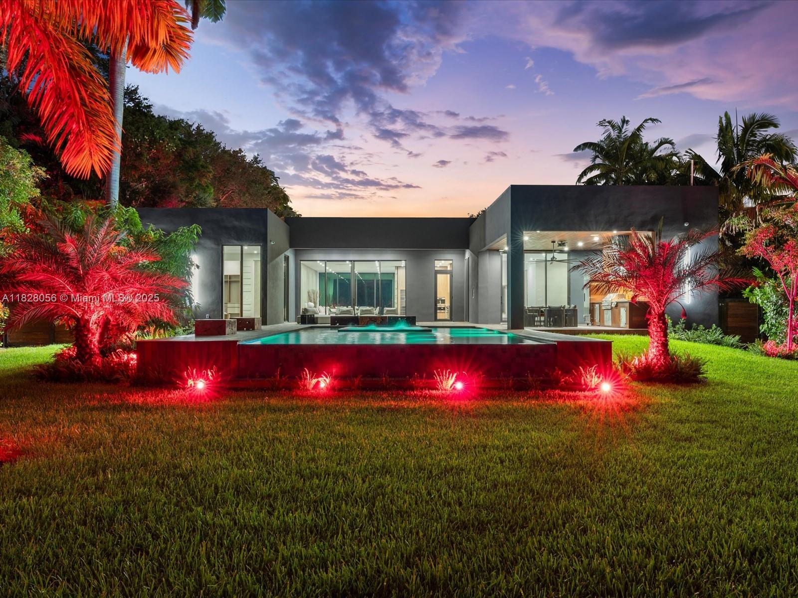 BISCAYNE HEIGHTS - Residential