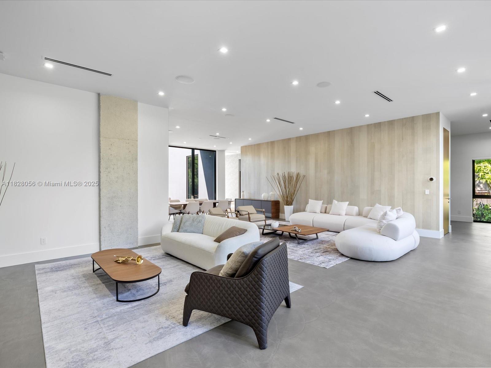 BISCAYNE HEIGHTS - Residential