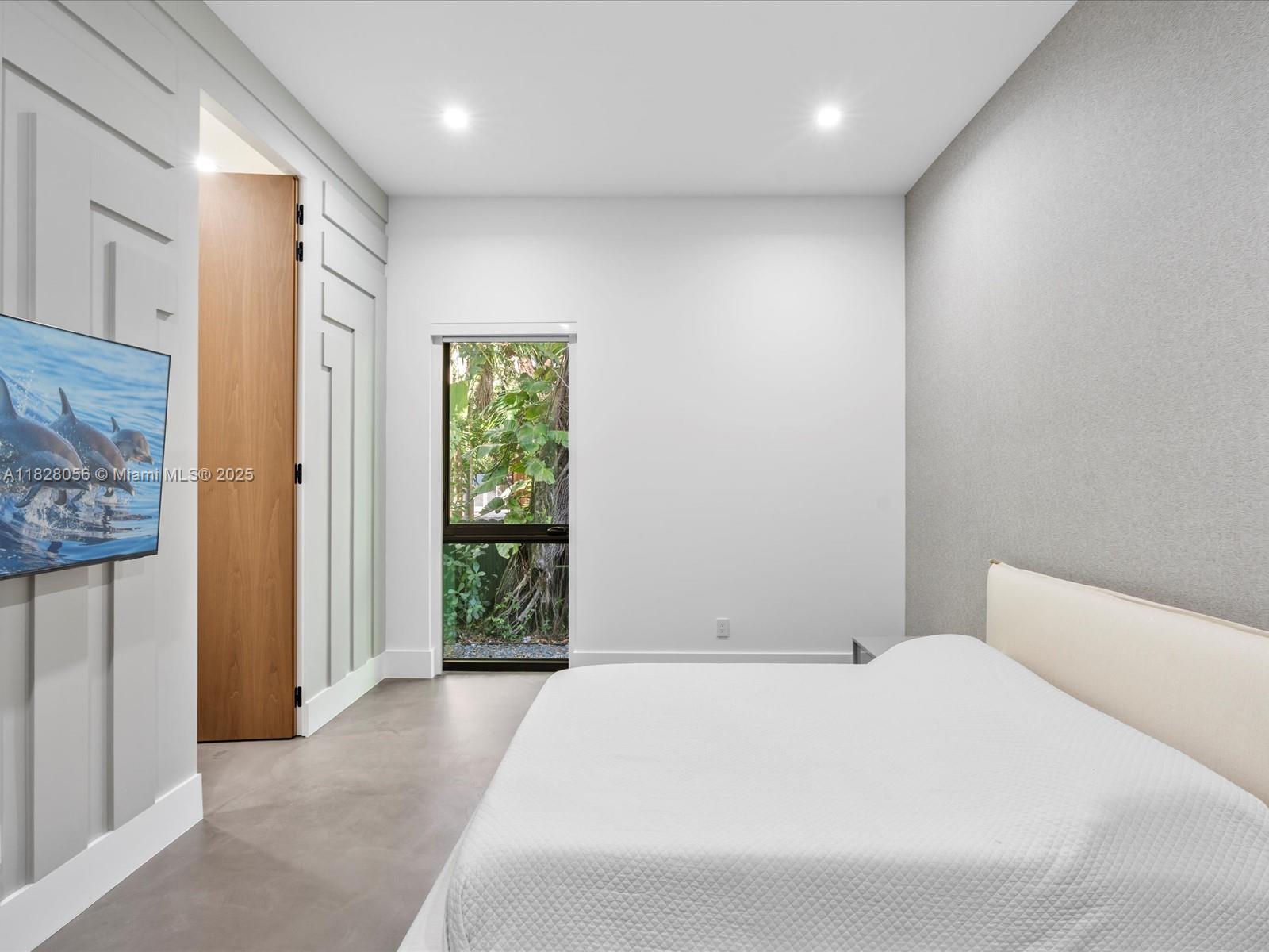 BISCAYNE HEIGHTS - Residential