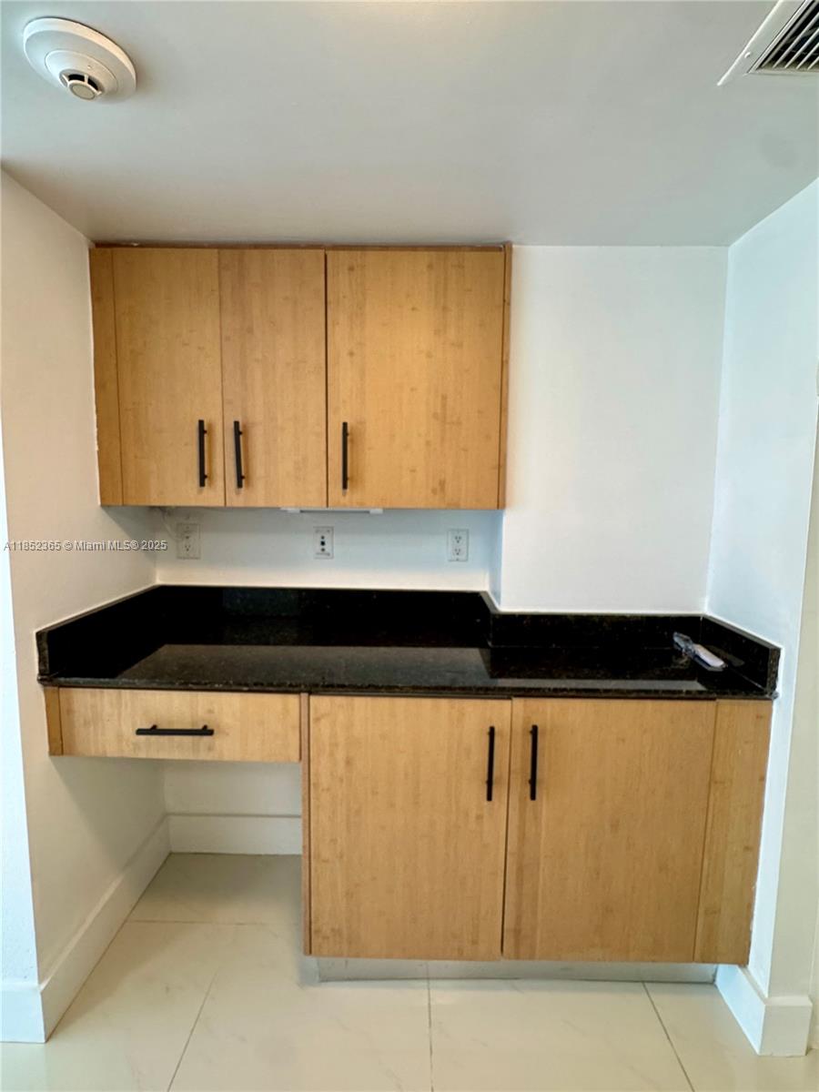 HARBOUR HOUSE - Residential
