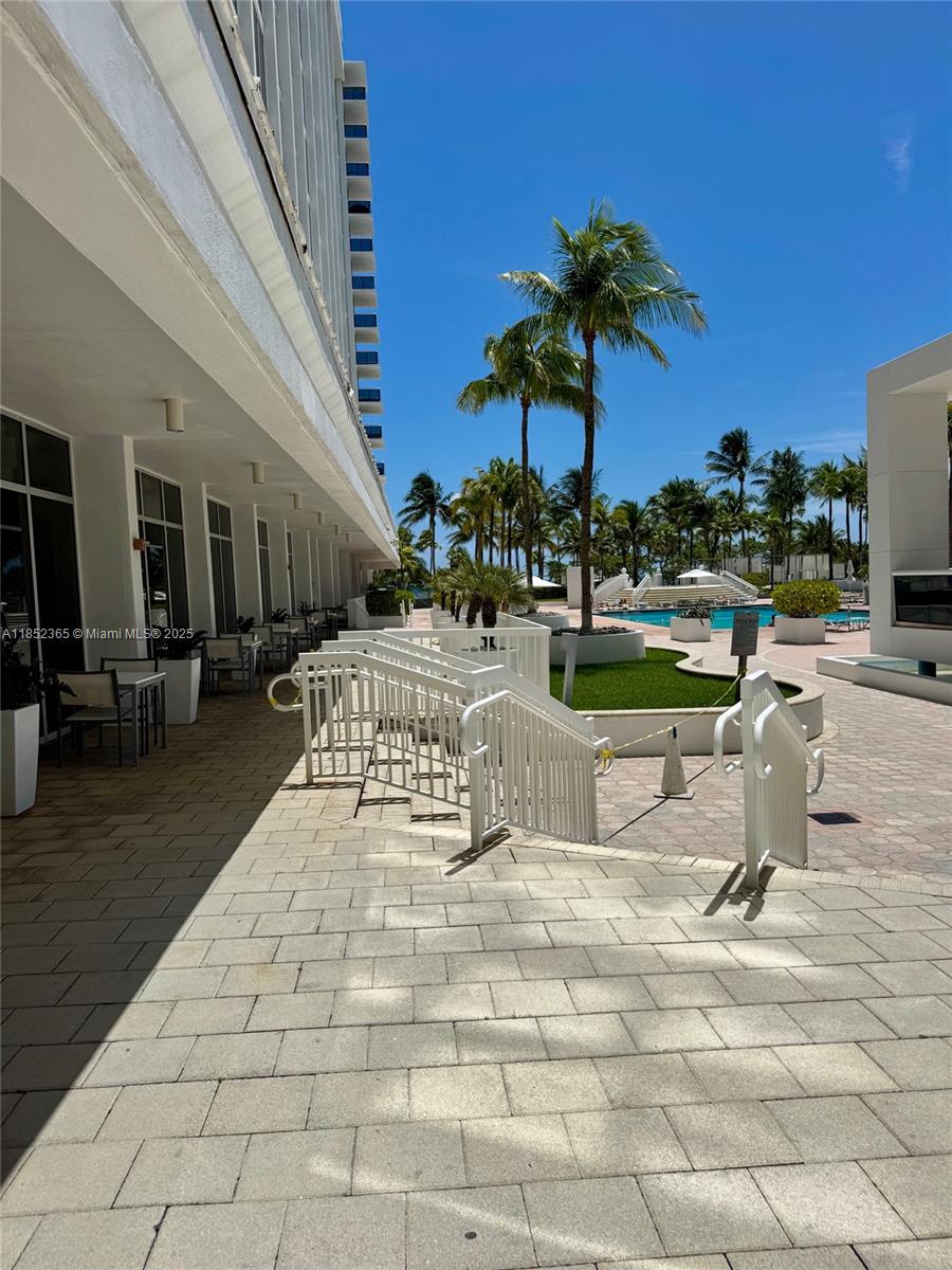 HARBOUR HOUSE - Residential