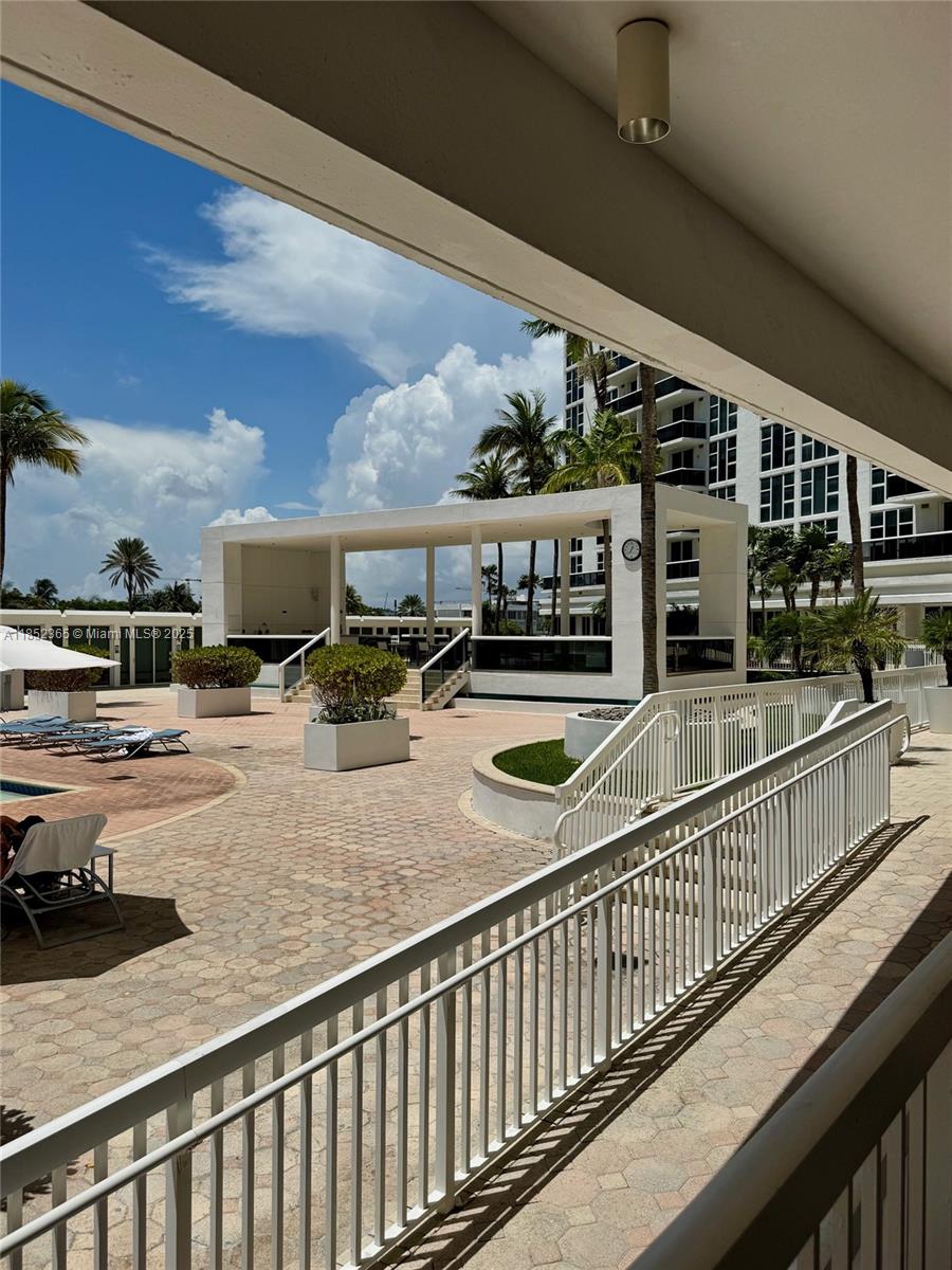 HARBOUR HOUSE - Residential