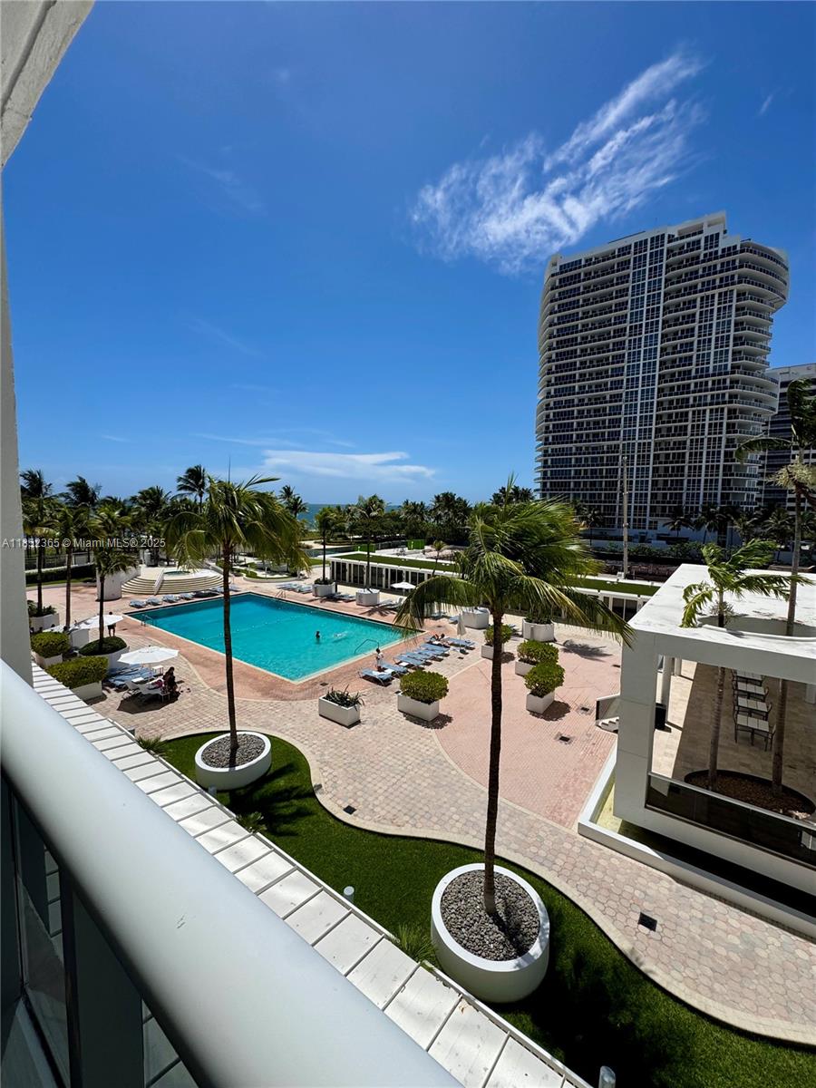 HARBOUR HOUSE - Residential
