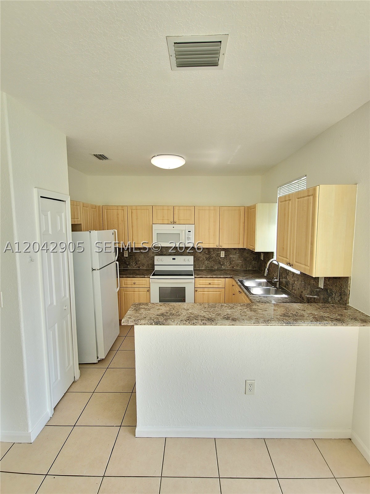 SHOMA TOWNHOMES AT KEYSCO - Residential