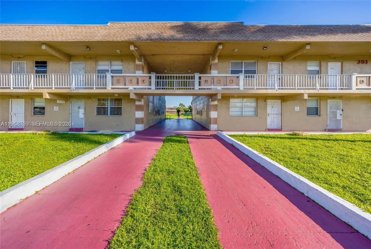 NEW WORLD CONDO APTS IV - Residential
