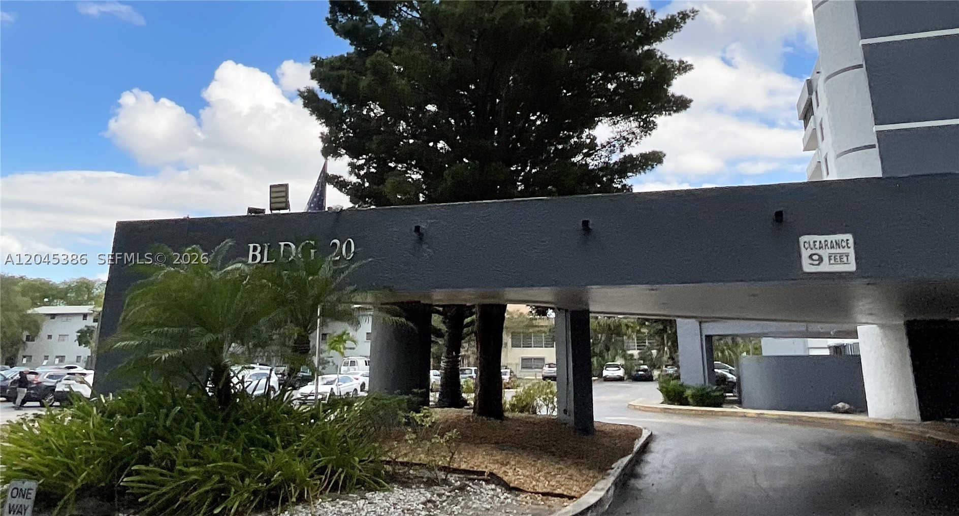 HILLCREST EAST NO 20 COND - Residential Lease