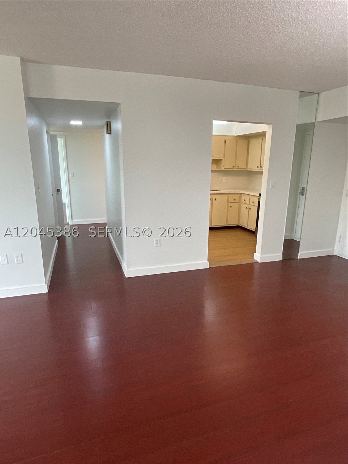 HILLCREST EAST NO 20 COND - Residential Lease