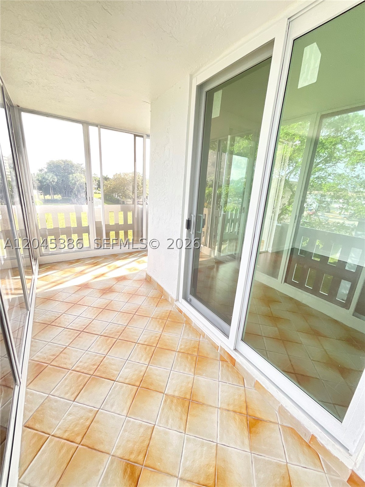 HILLCREST EAST NO 20 COND - Residential Lease