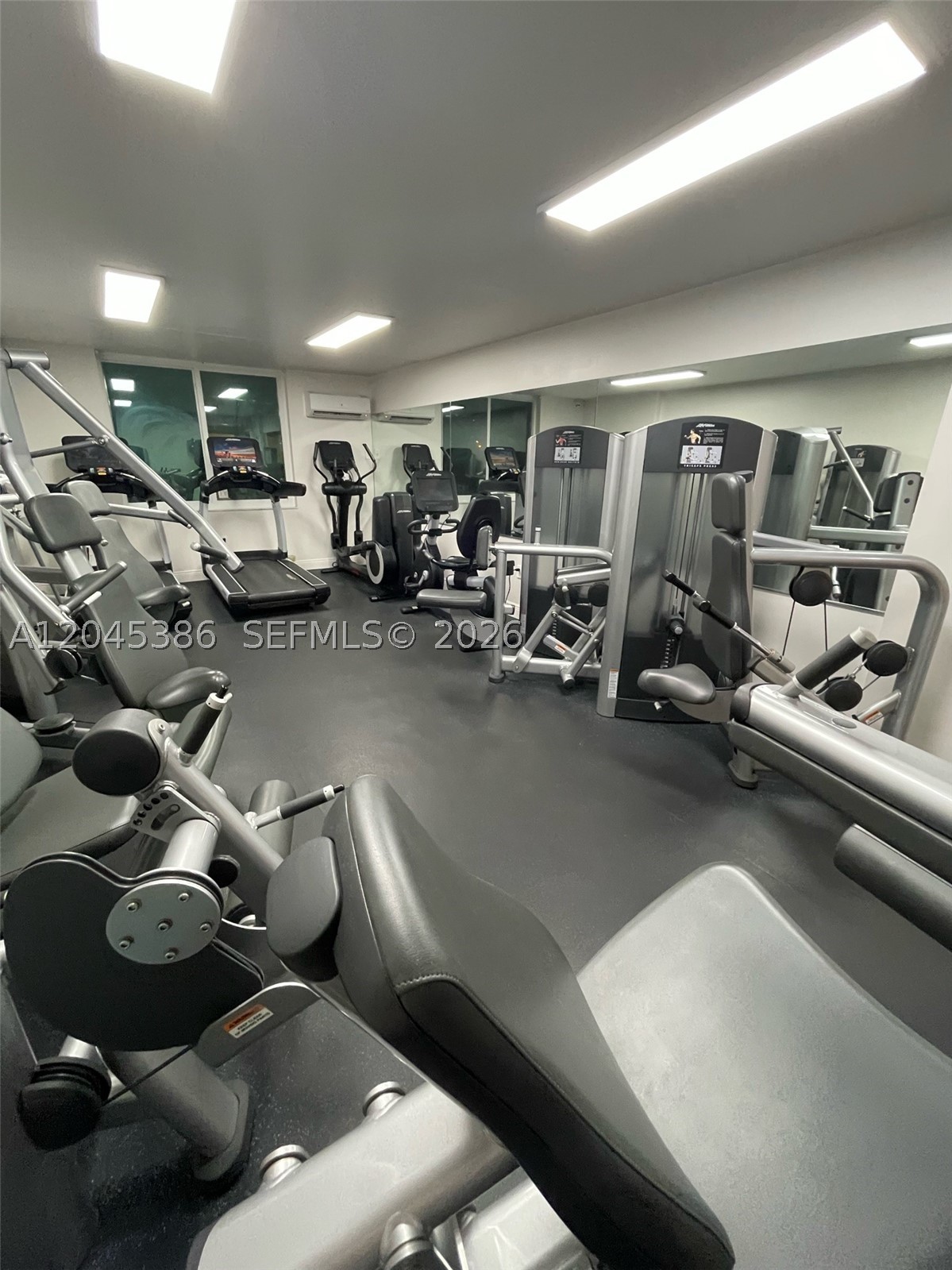 HILLCREST EAST NO 20 COND - Residential Lease