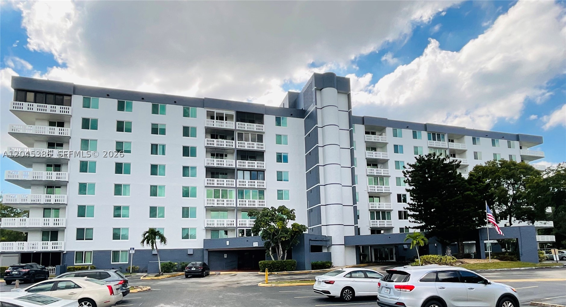 HILLCREST EAST NO 20 COND - Residential Lease