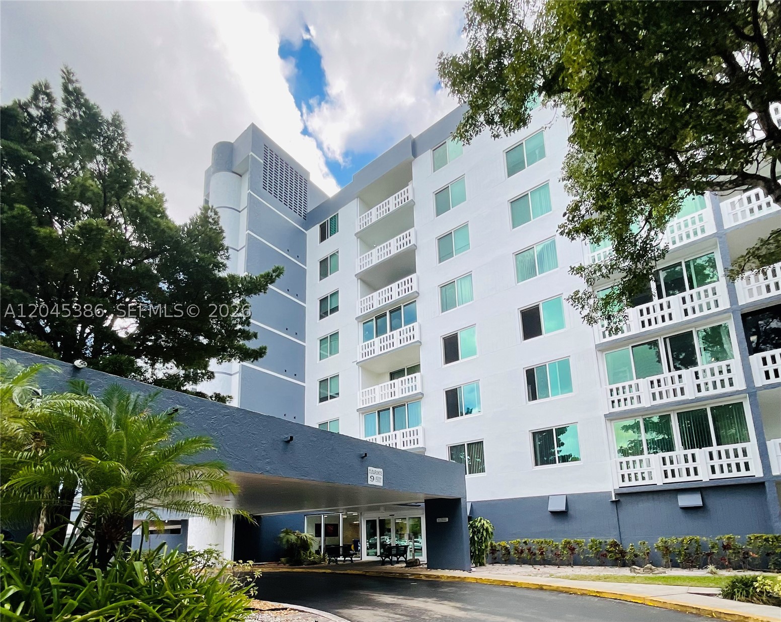 HILLCREST EAST NO 20 COND - Residential Lease