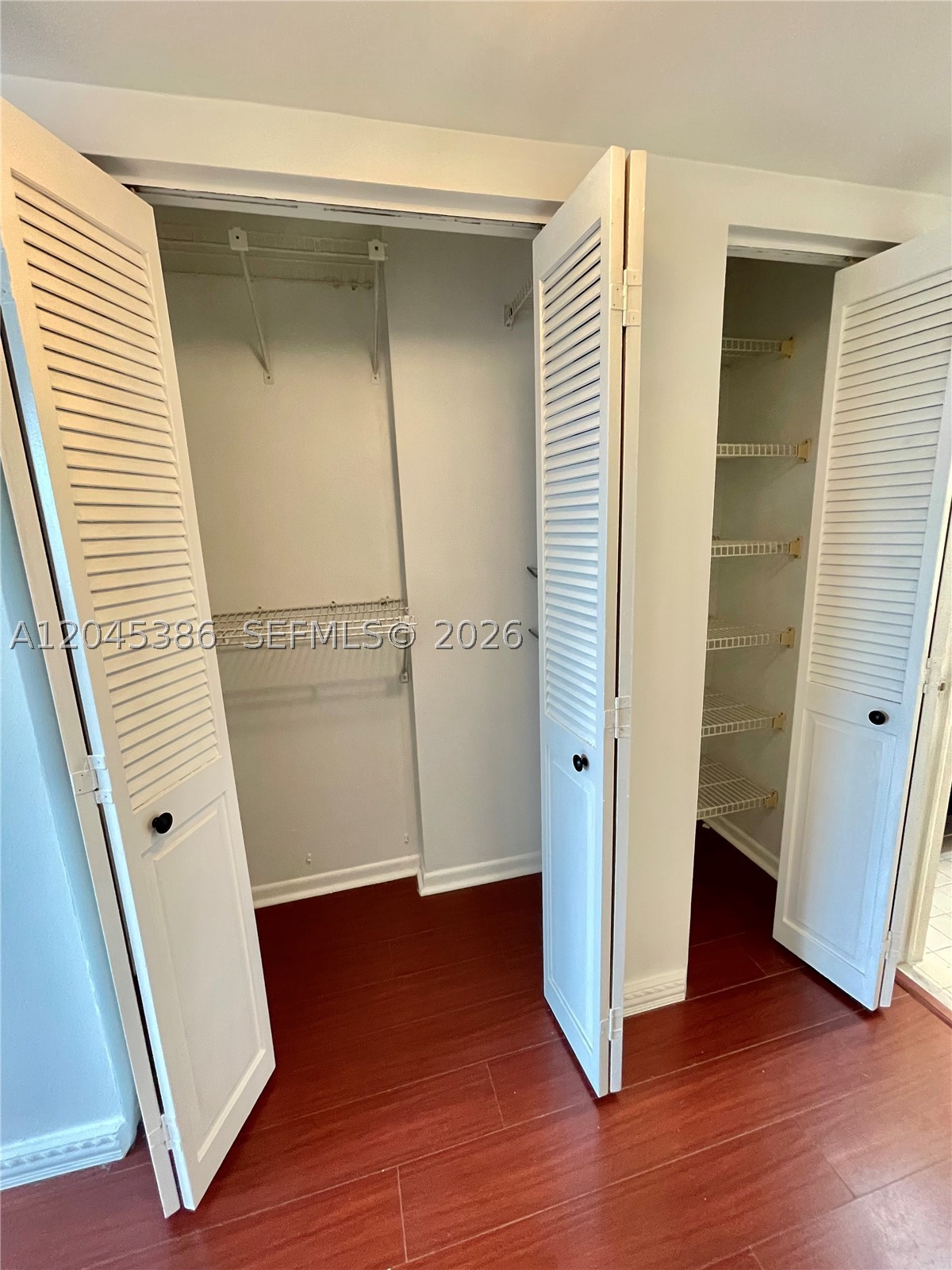 HILLCREST EAST NO 20 COND - Residential Lease
