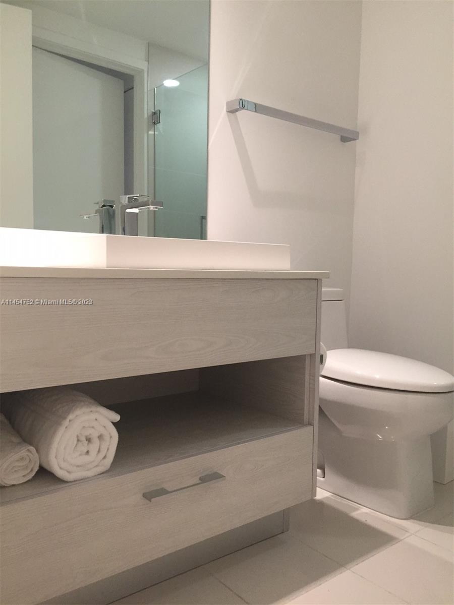 BRICKELL HEIGHTS WEST CON - Residential Lease