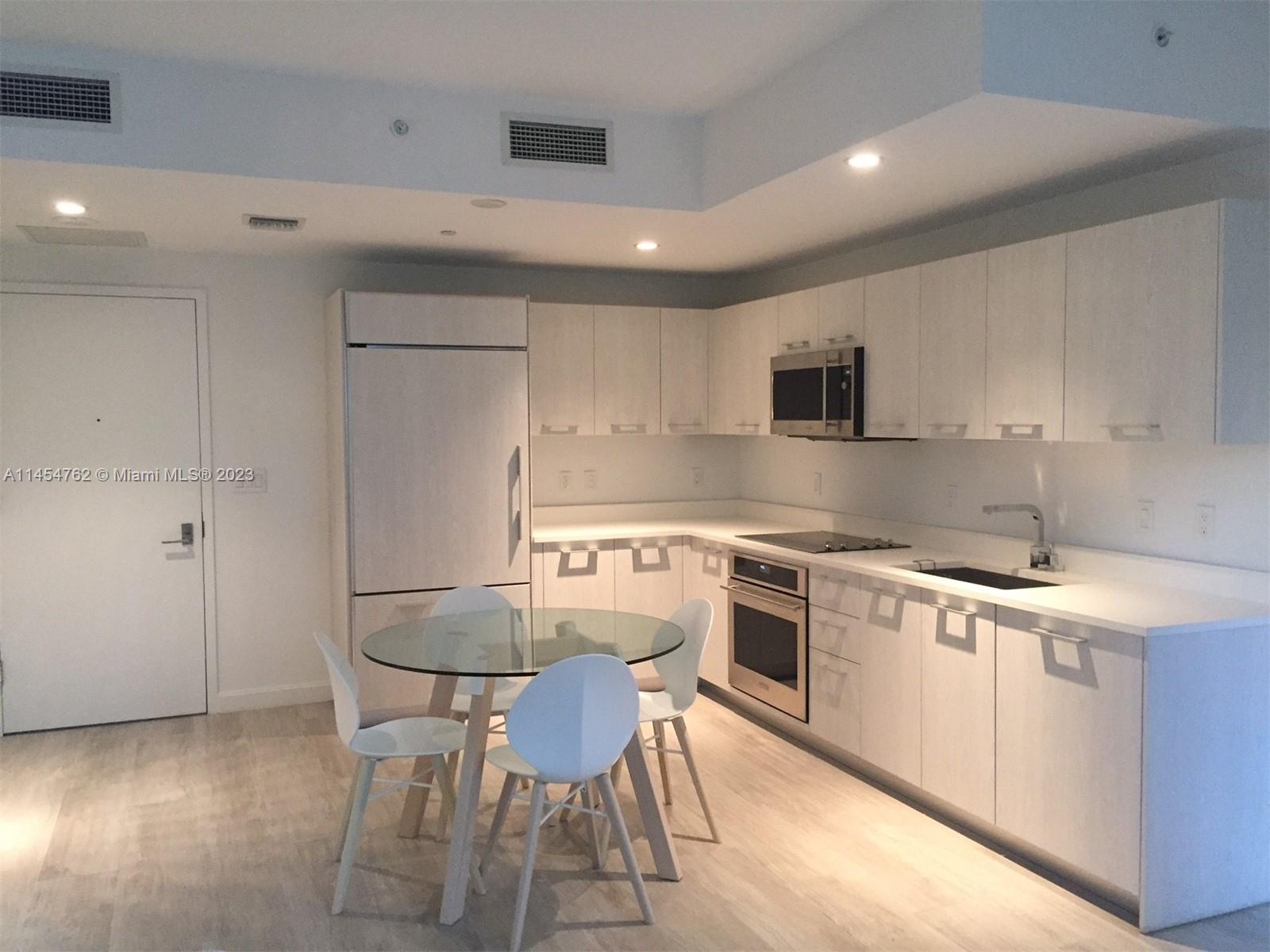 BRICKELL HEIGHTS WEST CON - Residential Lease