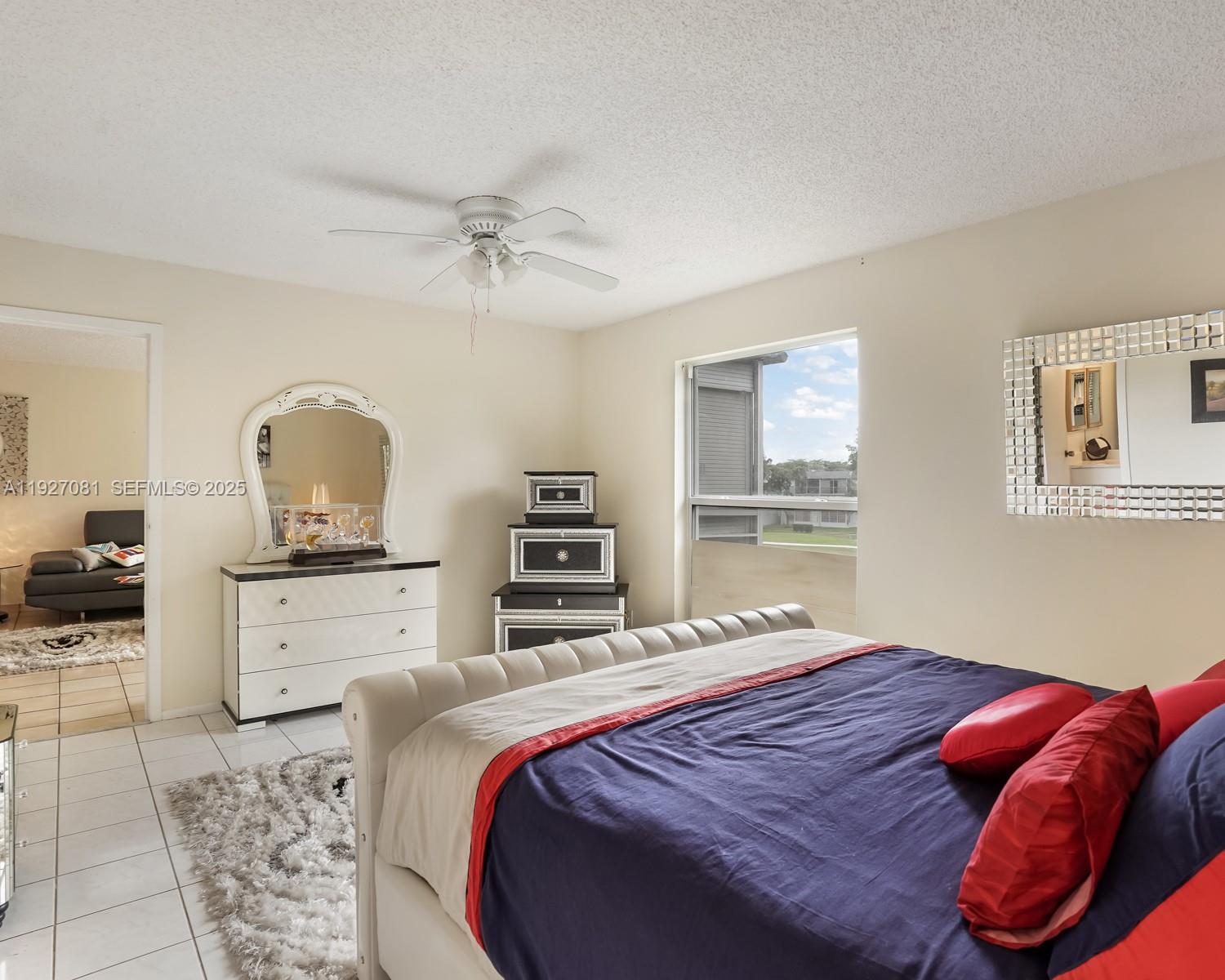 SANDS POINT CONDOMINIUM I - Residential
