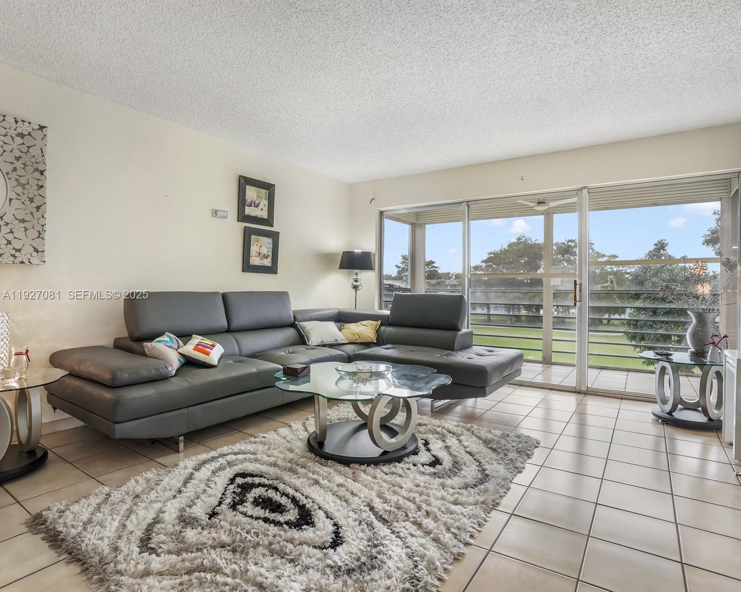 SANDS POINT CONDOMINIUM I - Residential