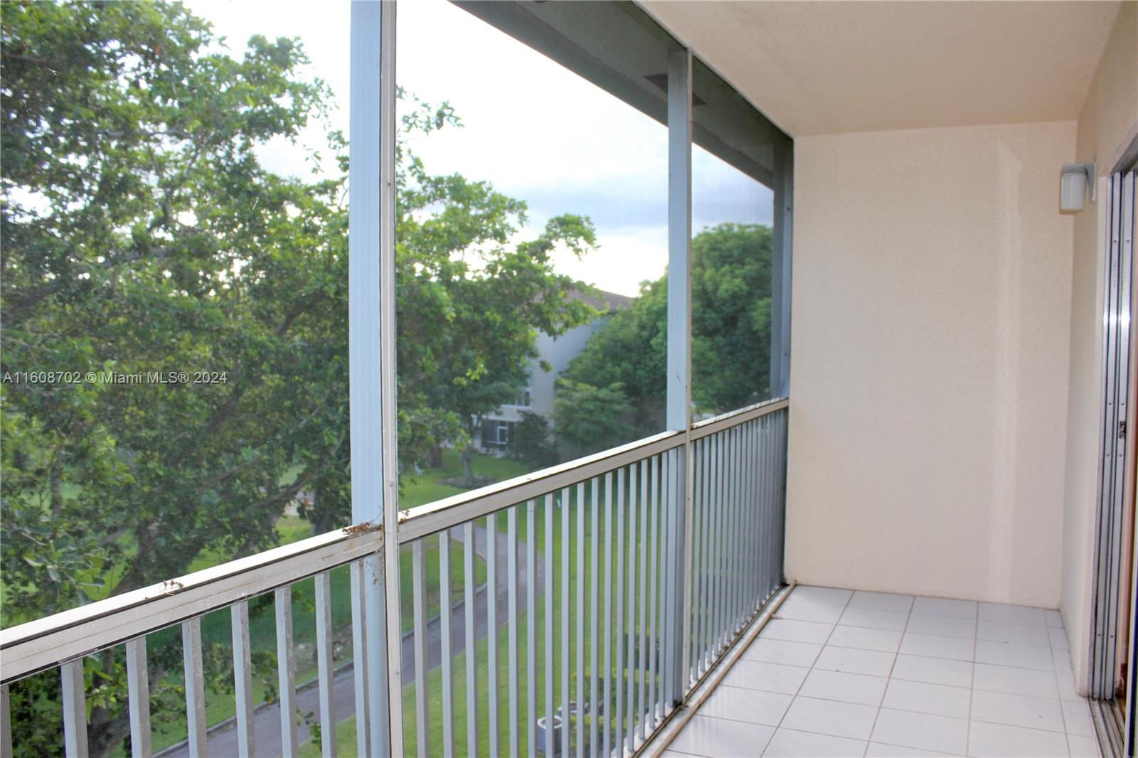 NEW HAMPTON - Residential Lease