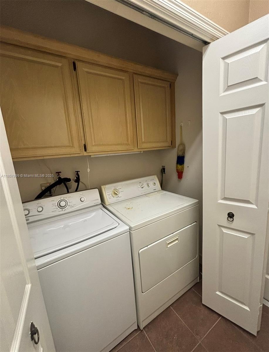 001474 - PLANTATION PINES - Residential