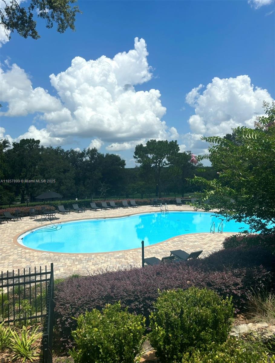 001474 - PLANTATION PINES - Residential