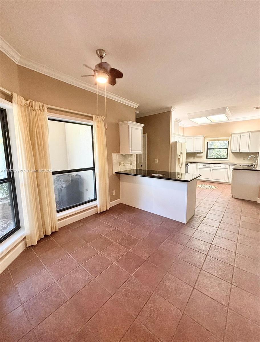 001474 - PLANTATION PINES - Residential